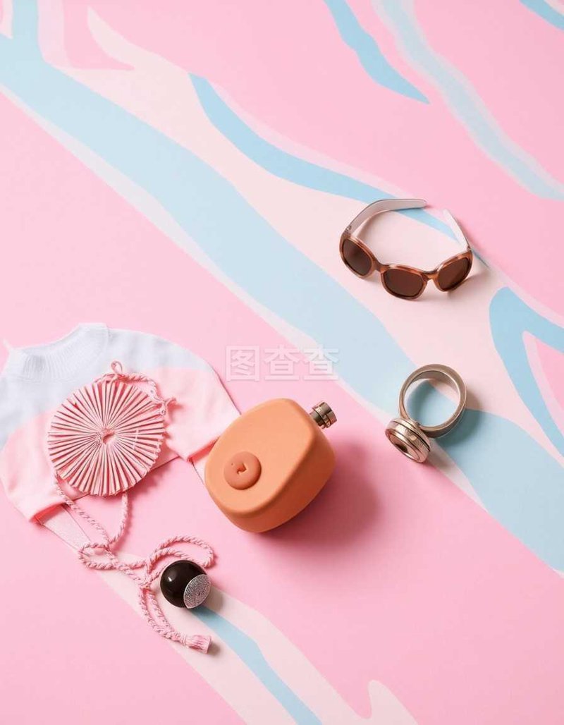 新手开服装辅料店：批发VS零售，哪个更适合你？